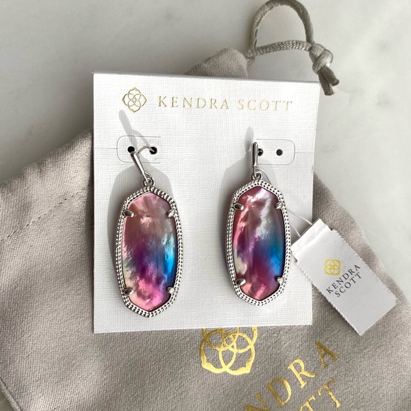 NWT KENDRA SCOTT Elle Watercolor Illusion Earrings in Silver - Picture 3 of 7